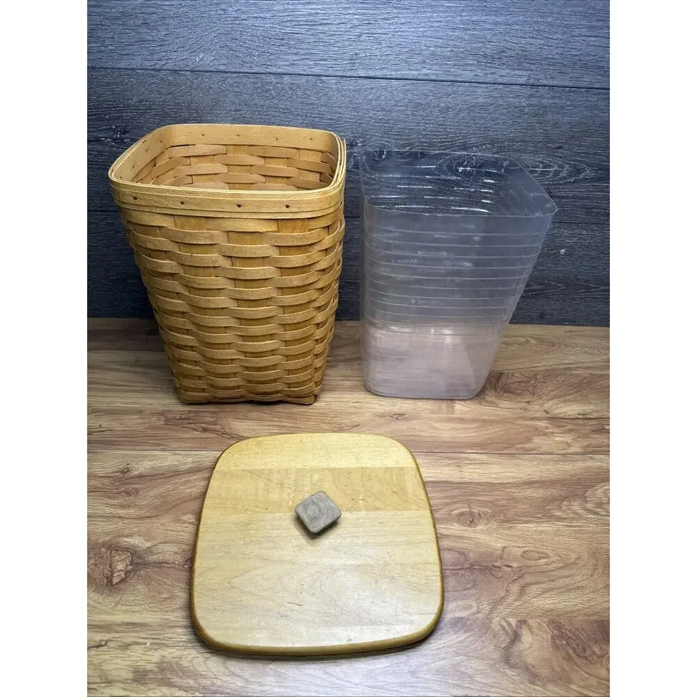 VNT 1999 Longaberger LARGE Basket with Plastic Protector and Lid 11.5x9.75”
